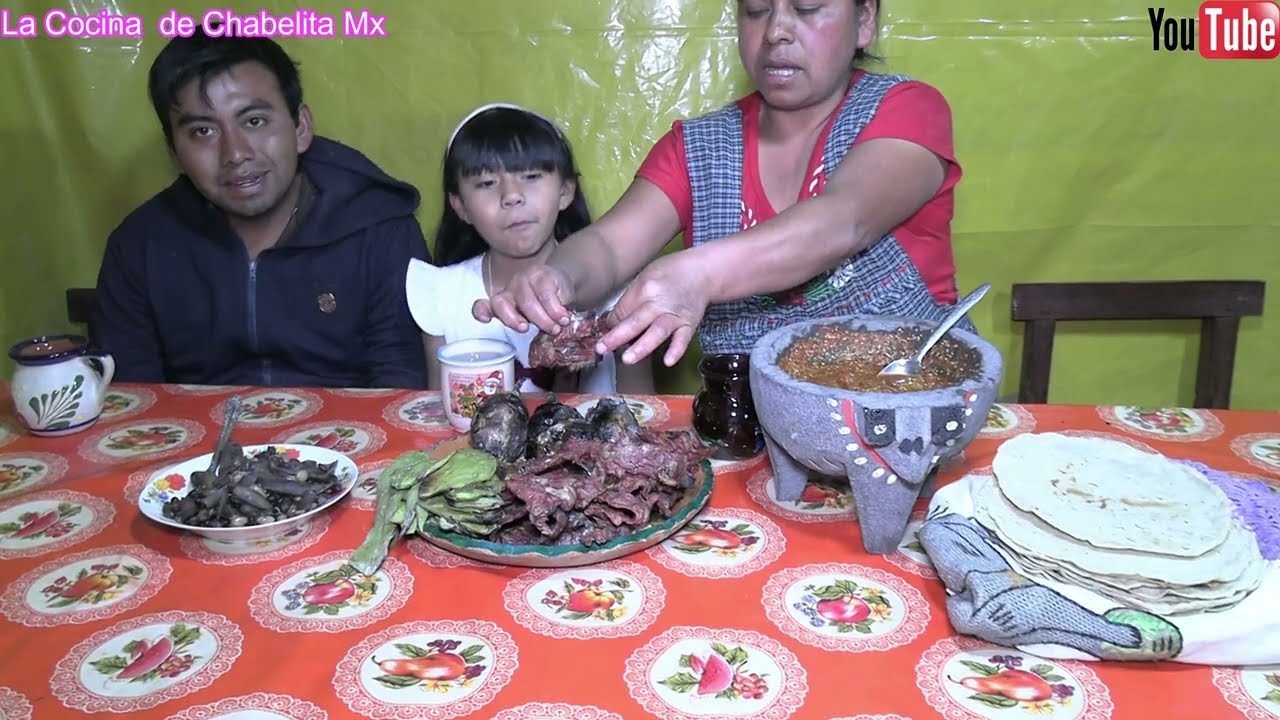 ✅😀Preparé Nopales y tasajo de res asados a la brasa para mi familia 🥩😋