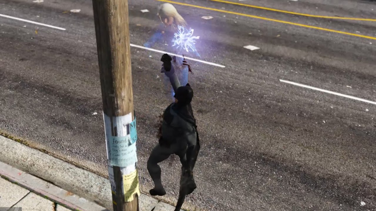 Invisible Woman vs Batman - Epic Battle (GTA 5)