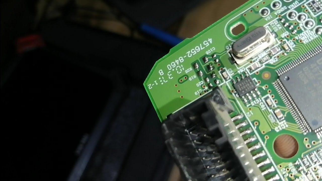 Como se reprograma un odometro digital y que equipos se necesitan?
