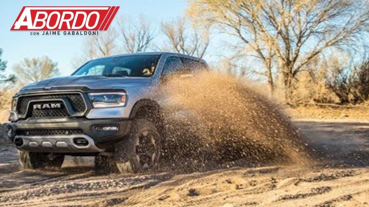 ¿La RAM 1500 Rebel 2019 está a la altura de la Ford F150 Raptor? | A Bordo