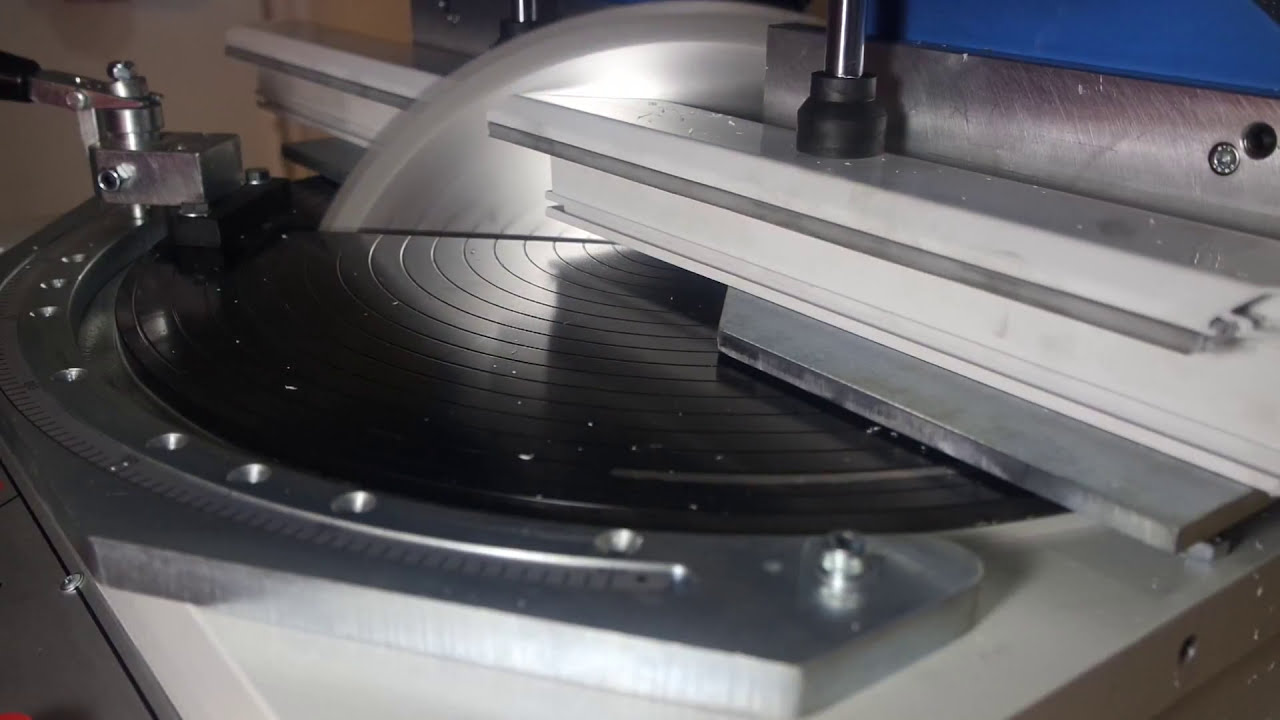 Single Head uPVC and Aluminium Cutting Machine for Window Door Profiles