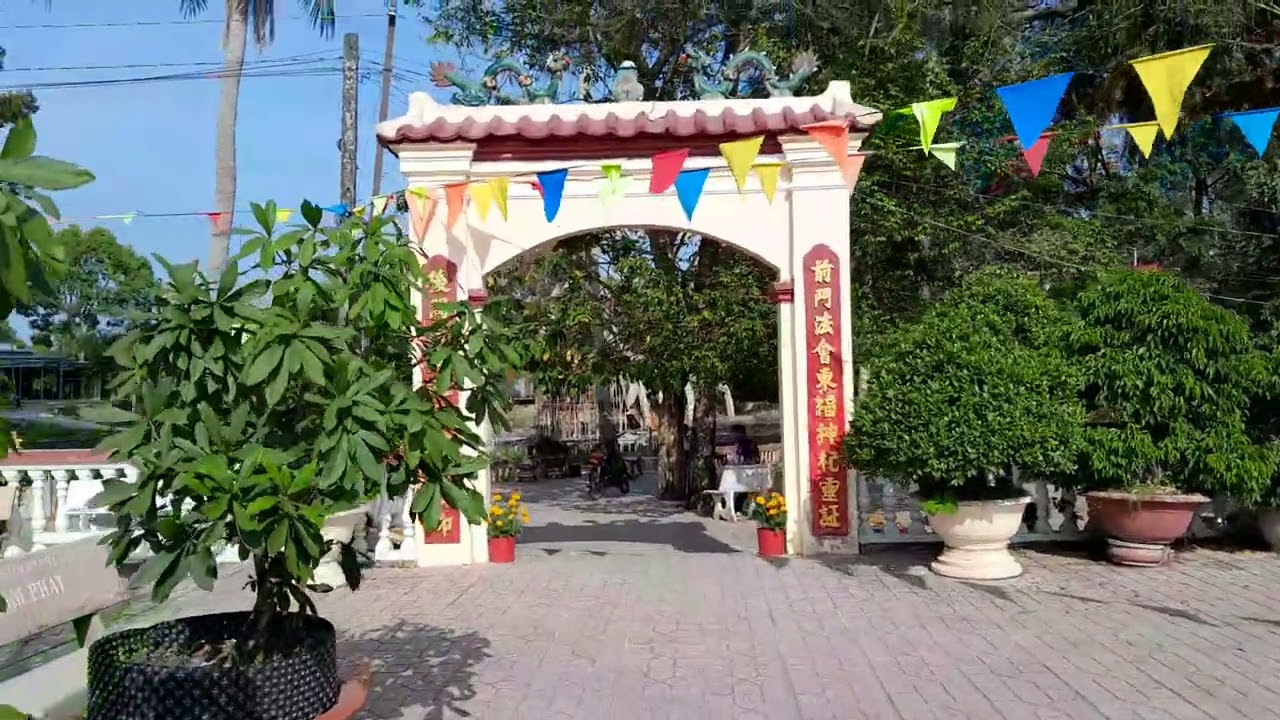 Đình Thới Sơn di tích ông Năm qua chèo