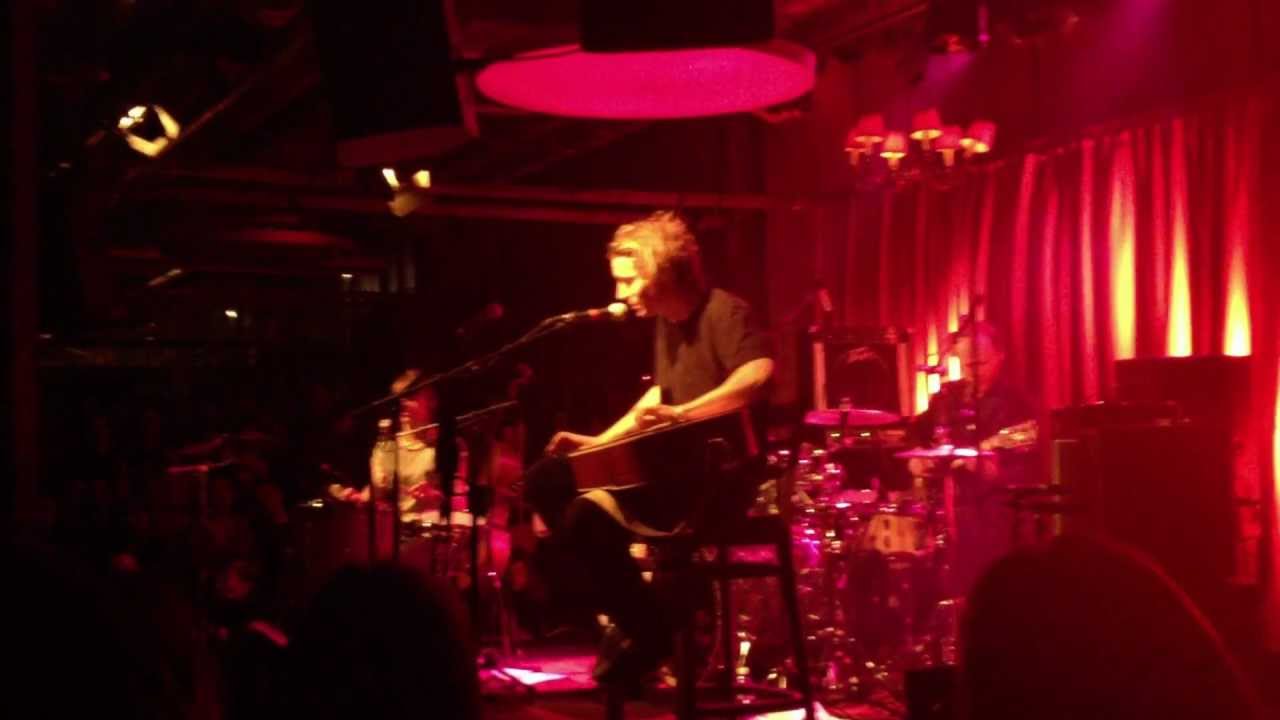 Ben Howard - Depth Over Distance / Live @ Papiersaal 14.11.2011