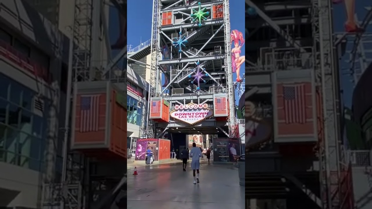 Downtown Las Vegas *almost* had a full size Starship Enterprise #vegas #dtlv #startrek #lasvegas