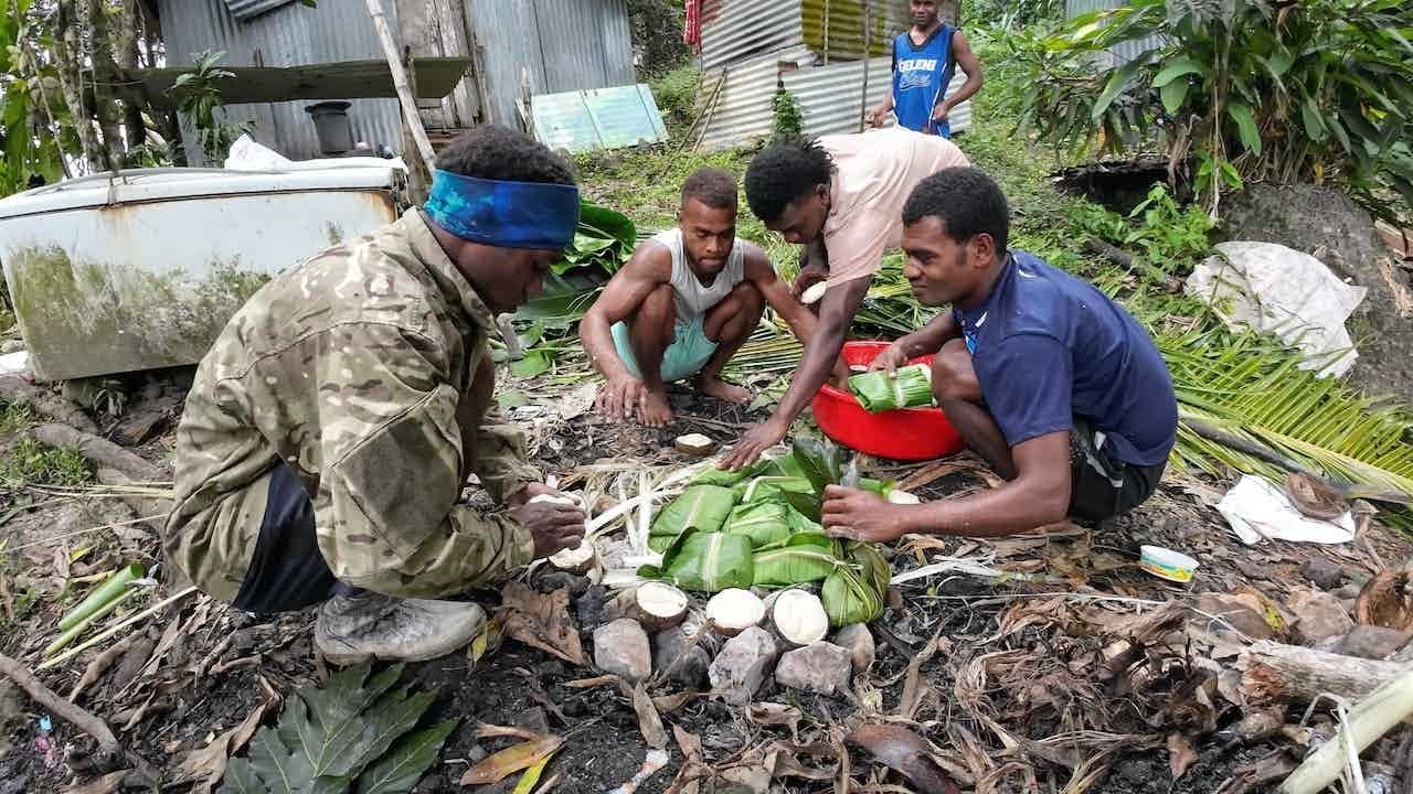 The Village Bakers: How To Make Pala Using An Underground Oven (Lovo)🍞🇫🇯