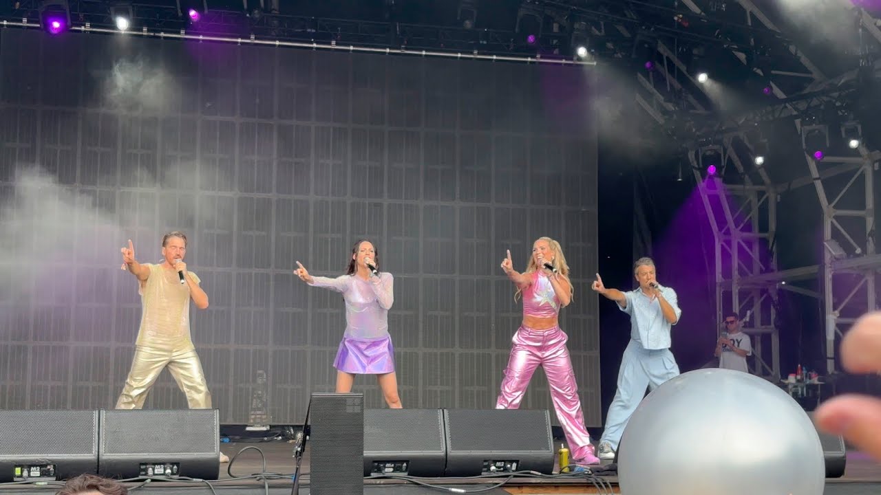 A*Teens - Super Trouper @ Mighty Hoopla 31/05/2025