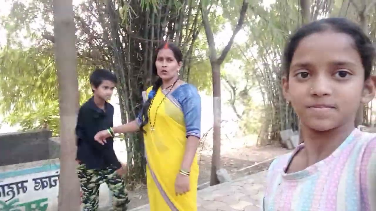 🥰🥰आज हम आए गार्डन 🌹 घूमने बहुत ही शानदार 😍😍😘😘 नजारा 🥰है