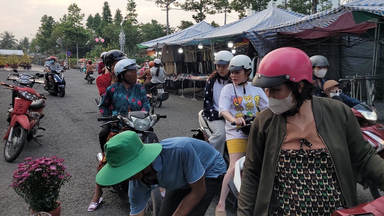 Chợ hoa Tết 2026 Cao Lãnh Đồng Tháp, Xôn xao giá tắc siêu rẻ, người dân đi mua hoa vui như chợ tết