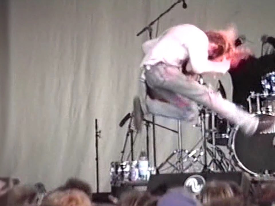 Nirvana - 8/24/91 - Cologne, Germany - [Remastered] - [50fps] - [DAT-Audio] - Tanzbrunnen