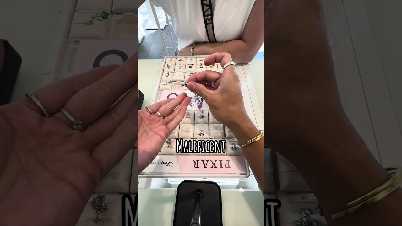 She’s back to buy our new Pandora collection 