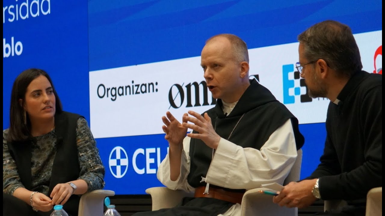 Diálogo con Mons. Erik Varden y Ana Zarzalejos - FORO OMNES