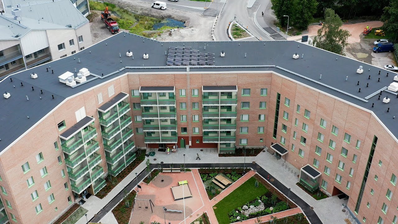 Kylässä Hekalla: Smoltinkaari 1
