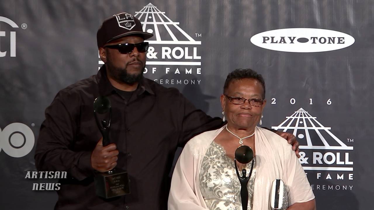 N.W.A. BACKSTAGE AT THE ROCK AND ROLL HALL OF FAME