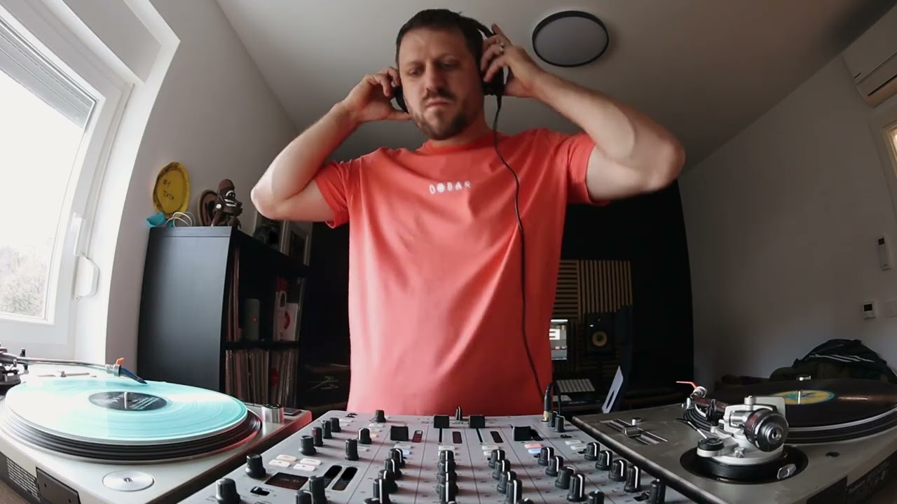 🎧 Groove-Led House Vinyl DJ Set | 30 Min Dancefloor Vibes 🕺
