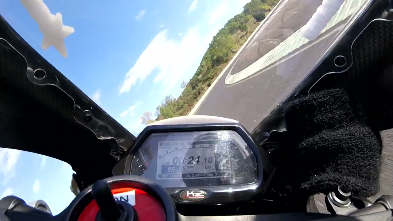 Circuit d'Alès en Yamaha R1, 1'21'62, 28 octobre 2023