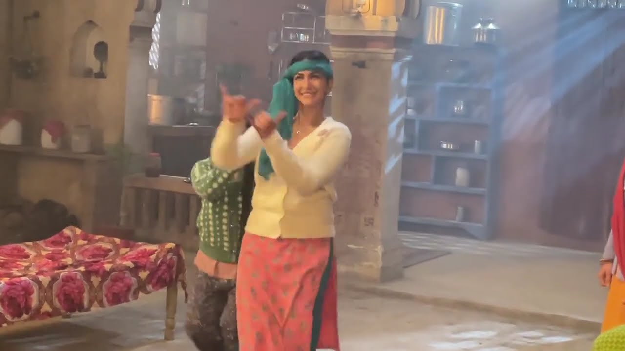 Doing Dance song 🎵 Hum To Aise Hain Song Ganga Mai Ki Betiyan #zeetv #zeetvshow #zeetvserial