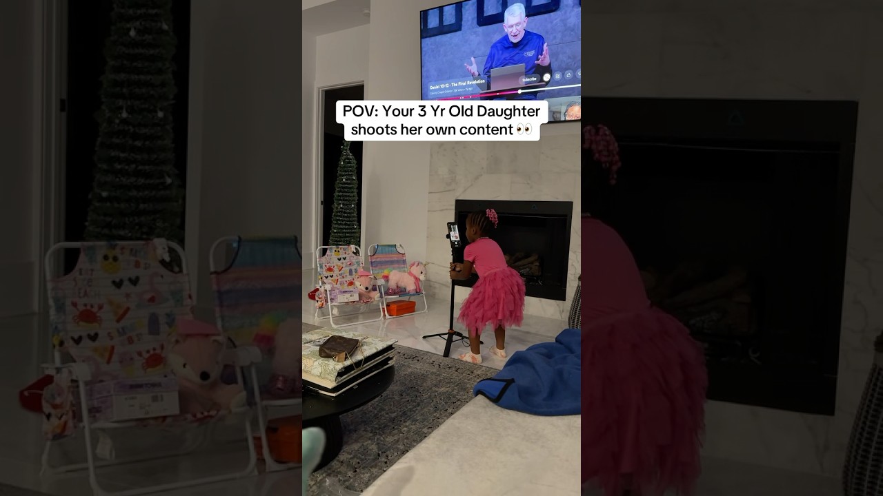 This baby shoots her own content? 😱 #baby #talent #kids #content #iphone #parents #daughter