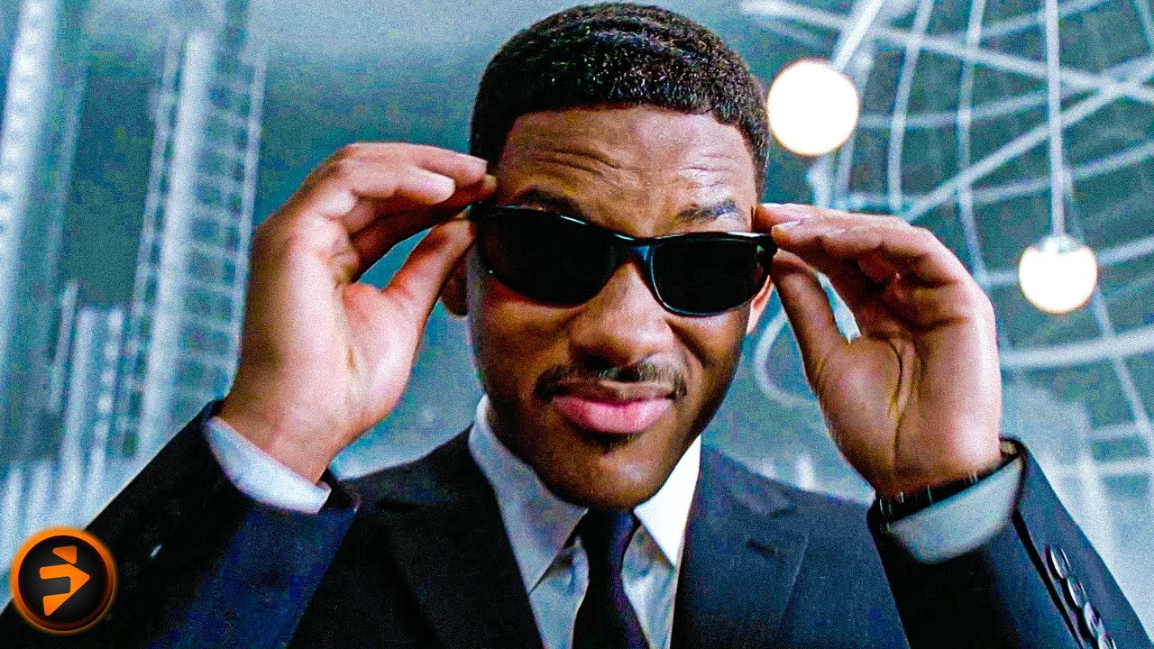 Will Smith Enters the Wild World of Aliens at MEN IN BLACK Headquarters