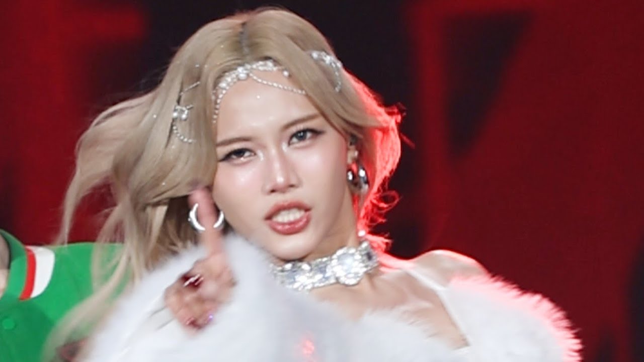 2025 新北歡樂耶誕城 🎵 HUR+ 不然等等  (連穎Erin Fancam)