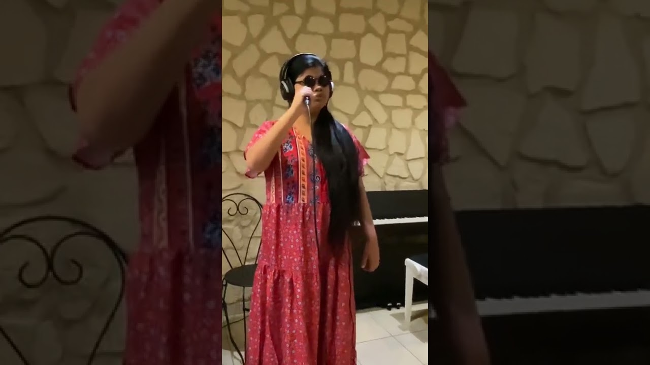 Alienette Coldfire sing:”Always remember us this way “