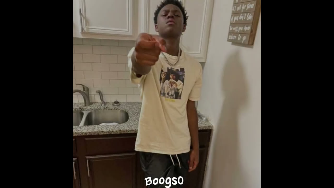 Baby Kia - GLOVES & DRACS (Slowed To Perfection)