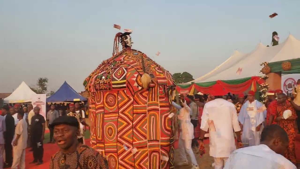 Umunagbo chief title: Umunagbo ijele at the ceremony 