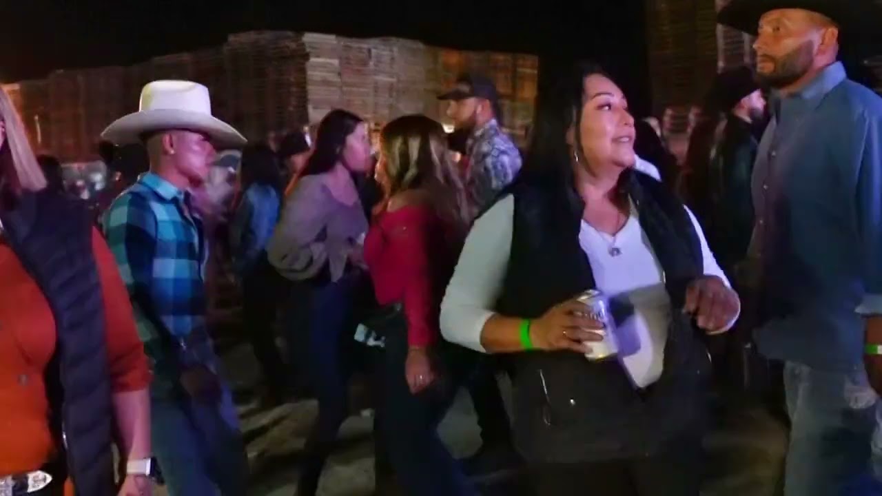 (EL CHIVATON-LA COCINERA-LA PETRONILA). GRUPO ROHEDORES, EN VIVO. EN  LAS PALETAS, GILROY CA.