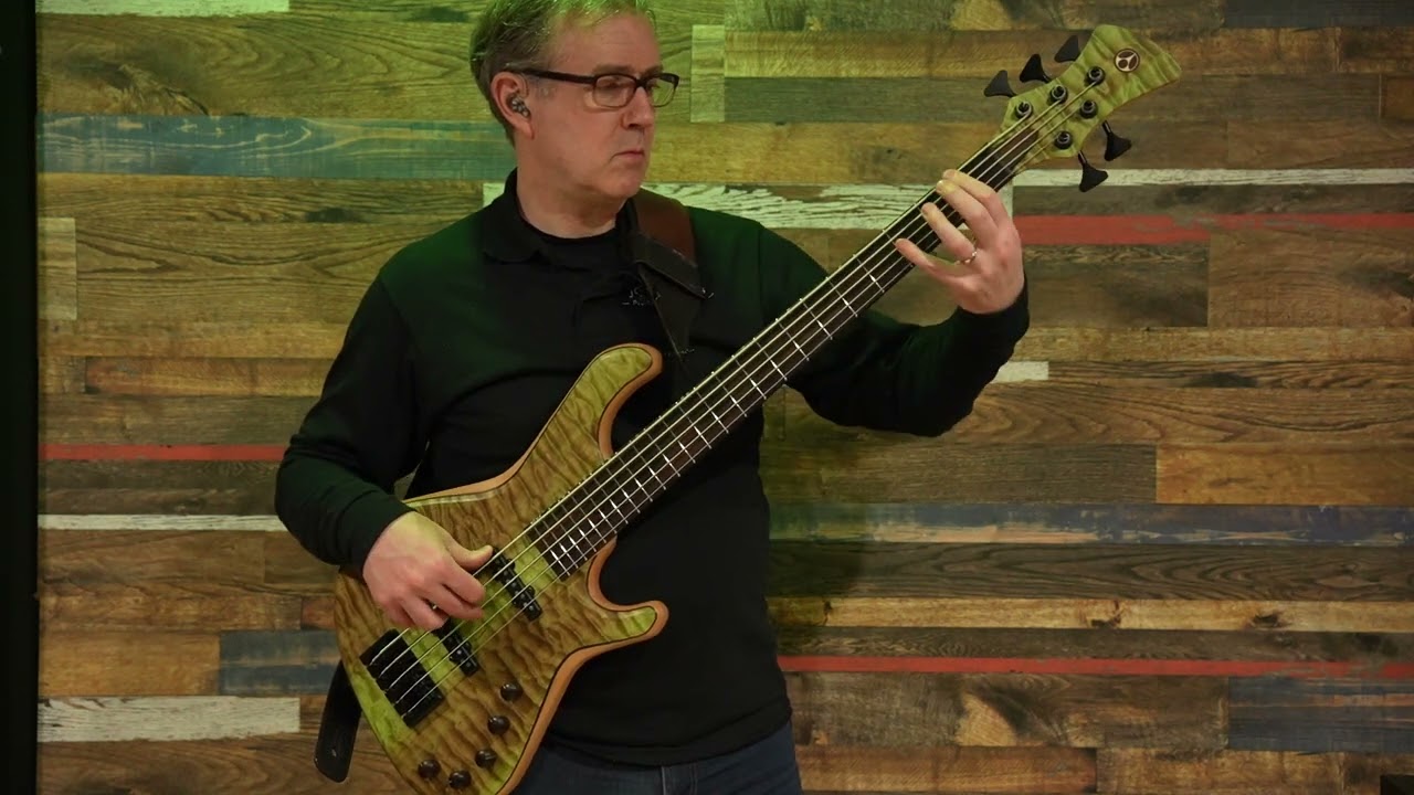 Adamovic Saturn 5 string bass quick demo at John Fox Bass