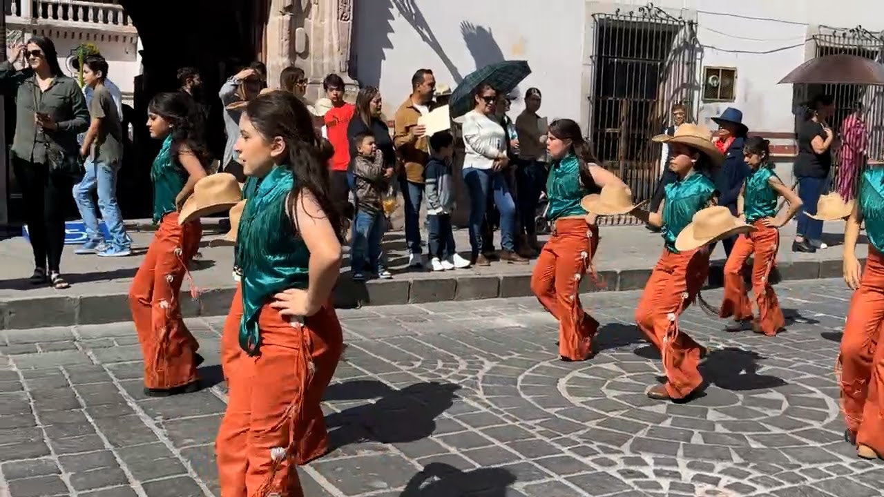 🔥 Jerez se Lució: Desfile del 20 de Noviembre 2025 | ¡Espectacular!”