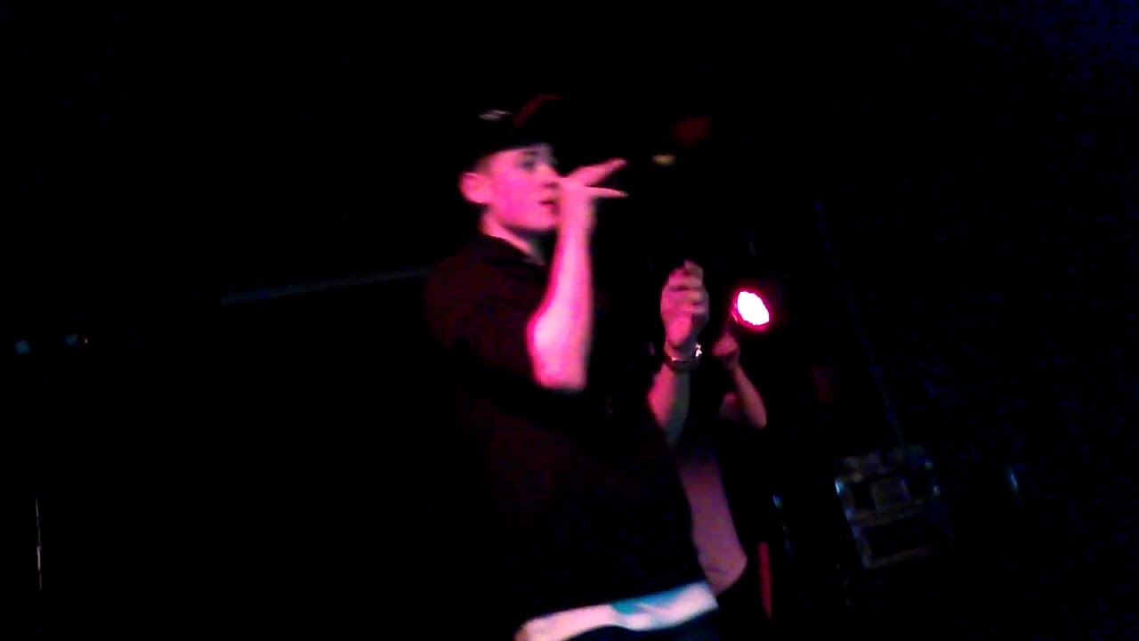 Max and Harvey Despacito -Live in London 11/02/18