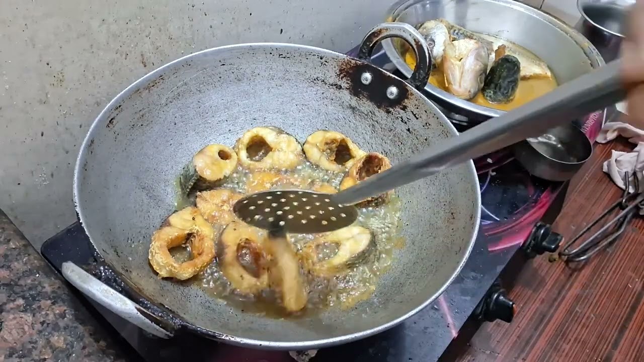 Hamare uttar pradesh ki raho machi dekho kaise banate hai #food #recipes #trading #machi 