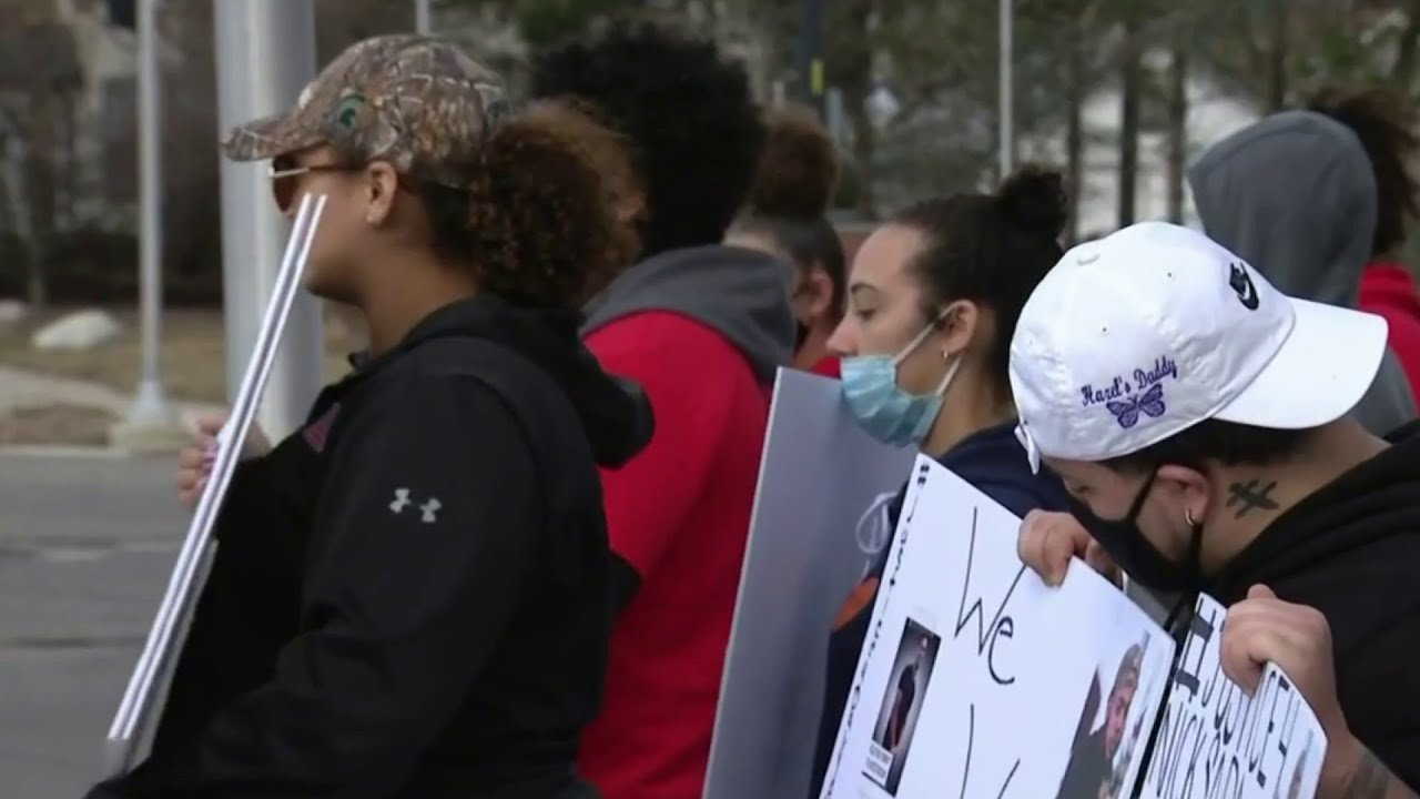 Families call for justice for 2 construction workers killed by suspected drunk driver