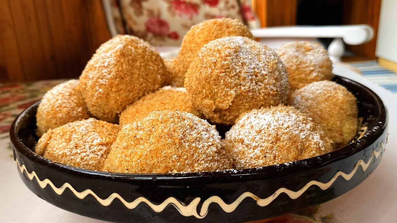 Original * domaće * Knedle (Gomboce) * sa džemom od kajsija * dumplings filled with jam