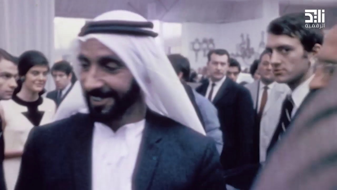 زيارة أحد معارض السيارات في باريس قبل الاتحاد