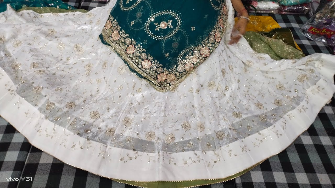 कन्ट्रास में सबसे सुन्दर ड्रेस  सबसे हटकर आ गई order no 7877857372