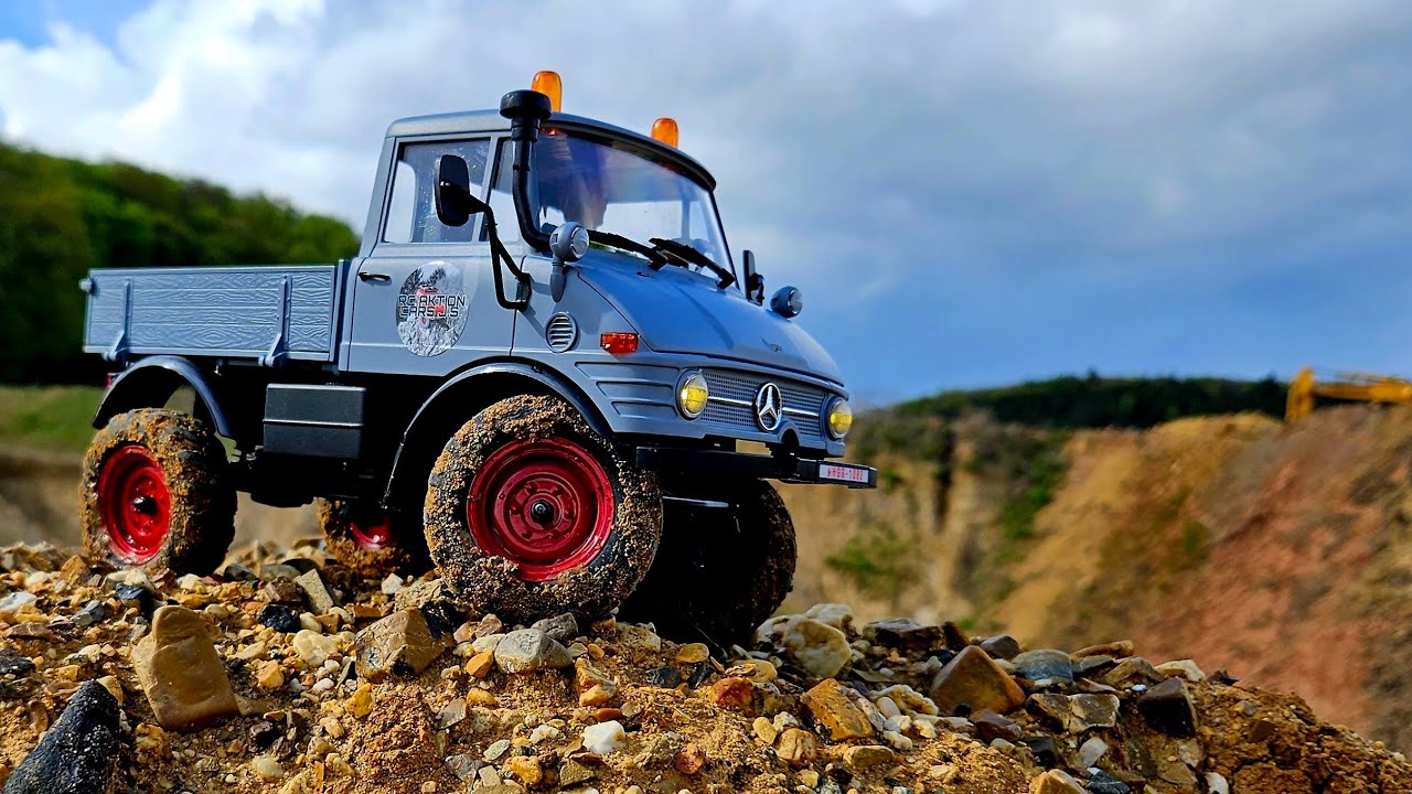 Mercedes Unimog FCX 24 FMS RC Scale Crawler