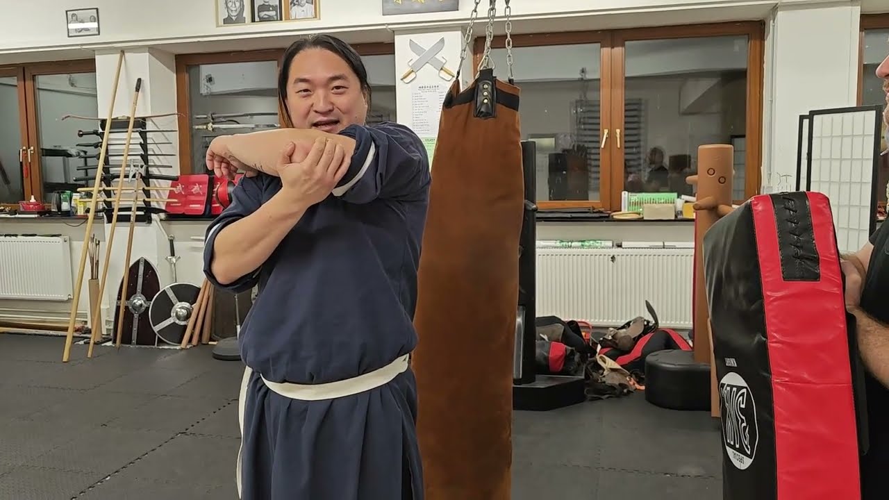 Kung Fu Ellenbogen Techniken Training 02 - Treffer Flächen