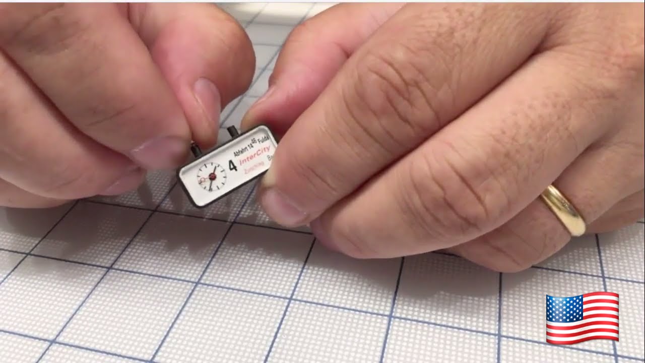 DCCTRAIN Live changing battery Viessmann 5053 HO Platform Clock