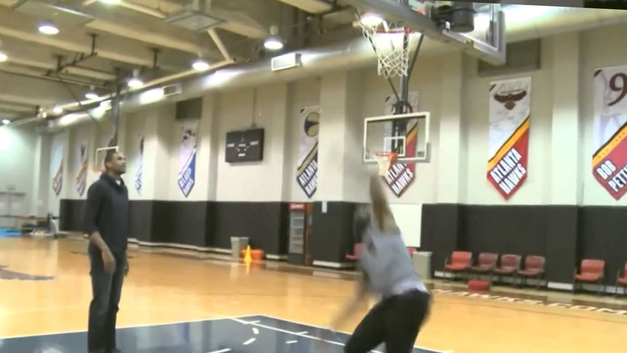 UFC star Jon Jones tearing it up in the NBA