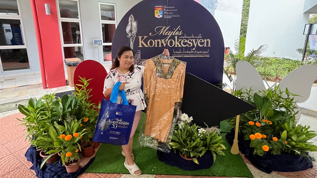 Iban Vlog : Ngambi Jubah ka adik DPLI UKM & Kawan Master / Makai ba Sate Kajang