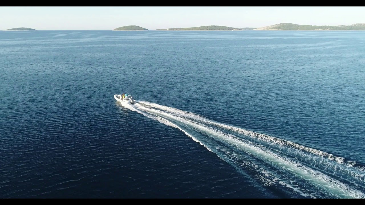 Grand G580 with Yamaha F130 in Adriatic sea(before cutting)