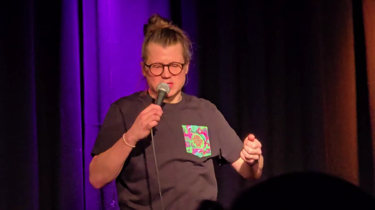 Kulturzentrum Pavillon - Mit Comedian Thomas Schmidt zu Gast || Germany || Cuộc sống ở Đức