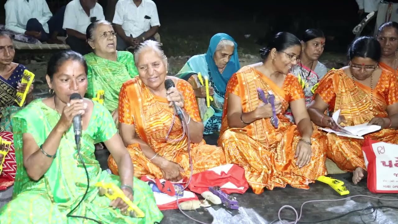 ખટાસણા કરશનદાસ વી પટેલ ના ઘરે ભજન સંધ્યા. ગાયક - ગોપી મહિલા મંડળ ઉમતા. // 9