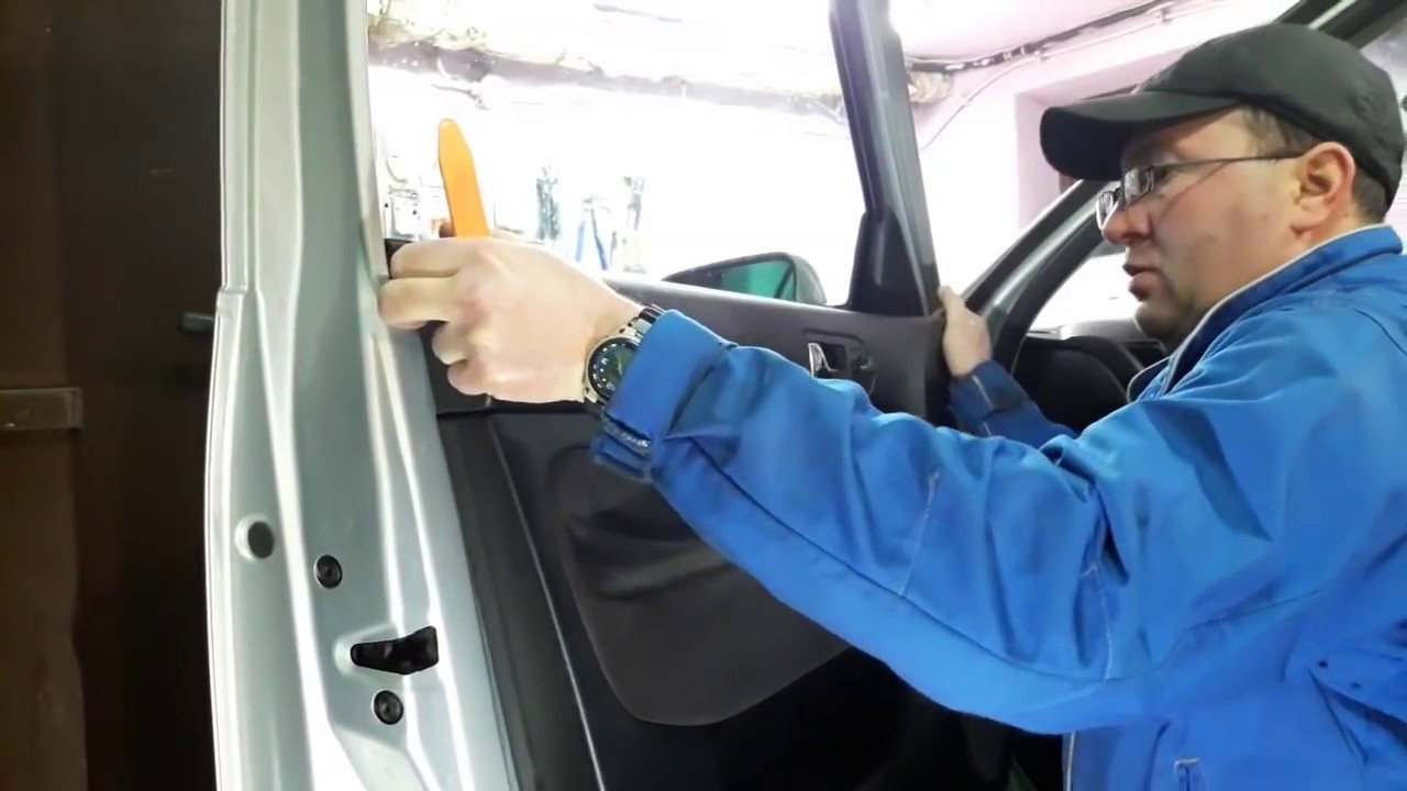 VAG Garage - VW Golf 4, Bora - jak wyjąć zamek przednich drzwi.