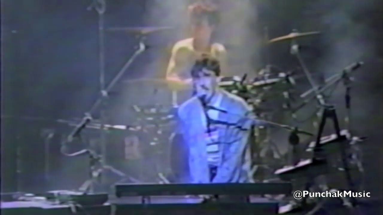 Charly Garc&iacute;a - Teatro Da Ospa, Porto Alegre, Brasil (20/06/1986) - Video