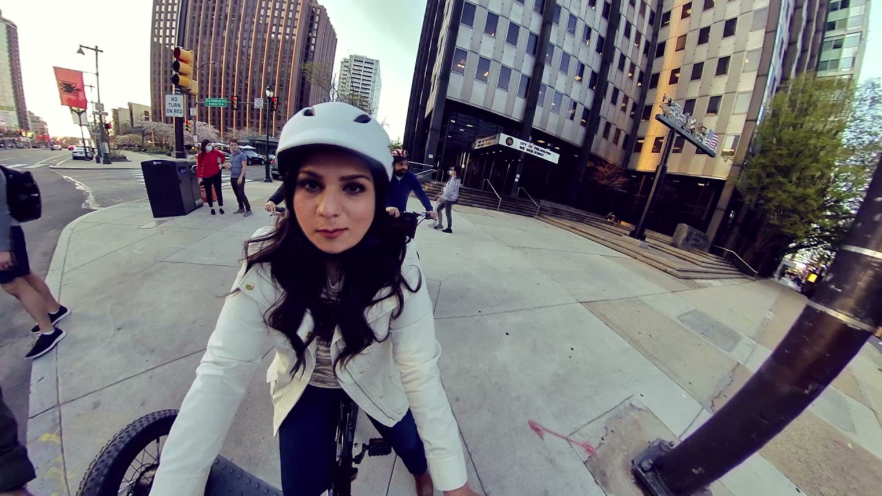 🇺🇸 Philly Bike Run with friends on #Amazon bikes #Swagtron #EB6 & Swagtron #EB7