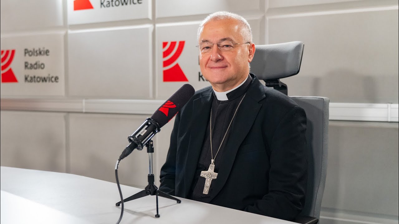 Rozmowa dnia z biskupem diecezji sosnowieckiej Arturem Ważnym