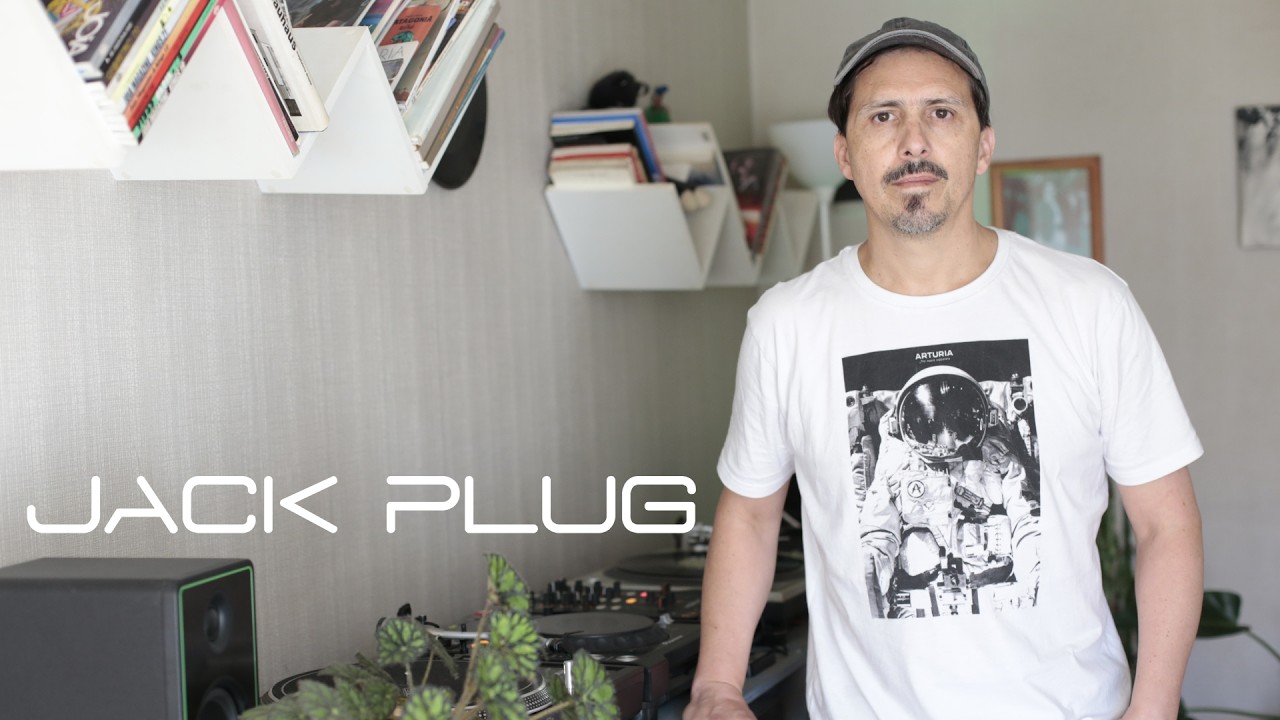 Jack plug - Radio Vaguada 001
