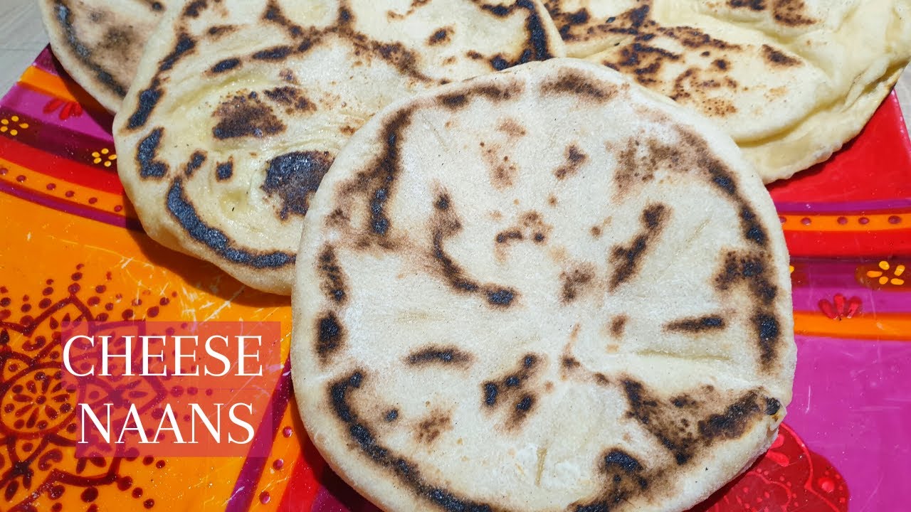 Recette de cheese naans super facile à la maison.