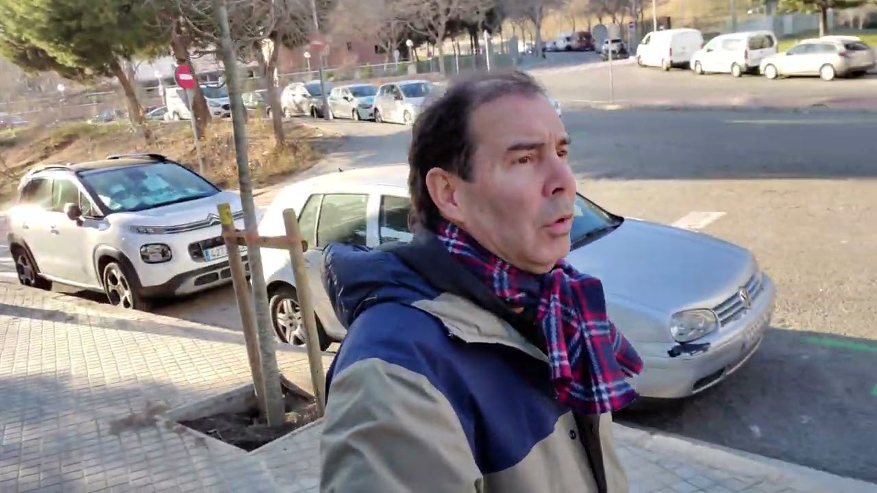 ZONA ESTACIÓN TRINITAT NOVA un barrio no para turistas - BARCELONA 🇪🇸 ESPAÑA [Enero 22, 2023]